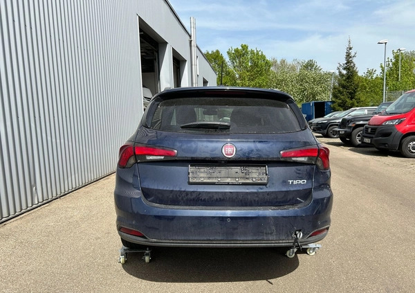 Fiat Tipo cena 25999 przebieg: 100000, rok produkcji 2019 z Poręba małe 106